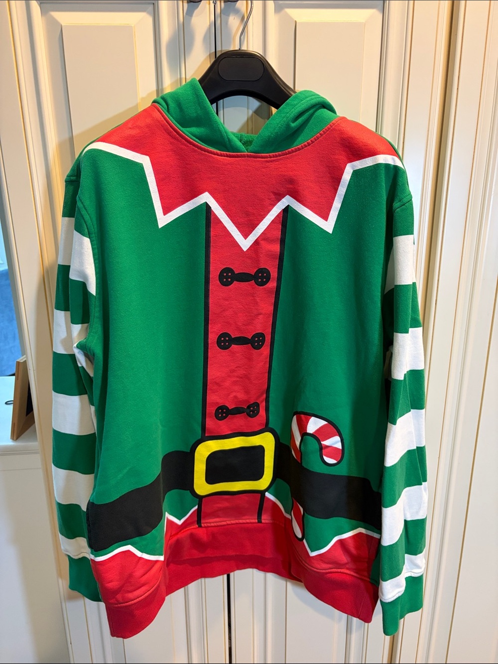 “Well Worn” brand Green Holiday elf ugly Christmas Sweater Hoodie- adult size XL